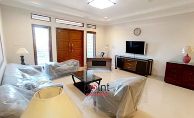 Rumah Mewah Furnish Lux di Pusat Kota Sriwedari Solo