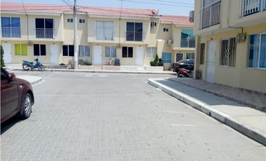 Se vende casa - villas del Portal 2