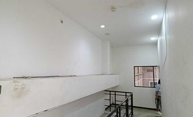 DISEWAKAN GUDANG 1.800 m2 DI TAMAN TEKNO BSD  TANGSEL, DEKAT TOL