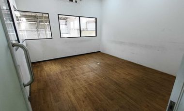 DISEWAKAN GUDANG 1.800 m2 DI TAMAN TEKNO BSD  TANGSEL, DEKAT TOL