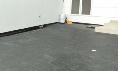 RUMAH BARU 3 LANTAI SIAP HUNI MUARA KARANG