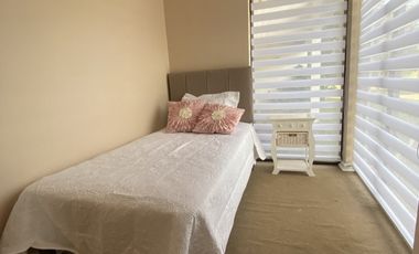 Amplia Propiedad Amoblada en Parcela