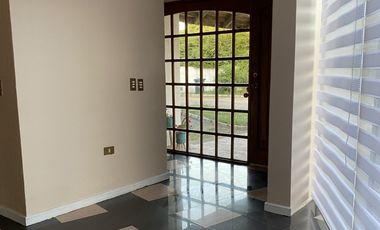 Amplia Propiedad Amoblada en Parcela