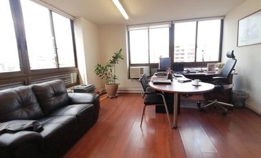 ESTUPENDA OFICINA HABILITADA EL GOLF SUR 3 PRIVADOS