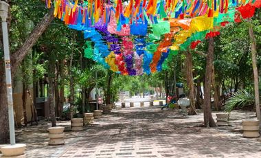 Locales comerciales en ESQUINA nuevos en obra gris, Aldea Zama