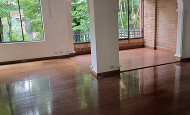 En venta casa en El poblado sector la frontera