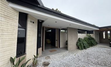 CASA EN VENTA EN EL CARMEN DE VIBORAL ANTIOQUIA