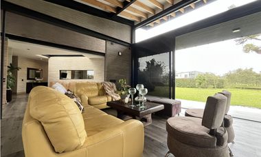 CASA EN VENTA EN EL CARMEN DE VIBORAL ANTIOQUIA