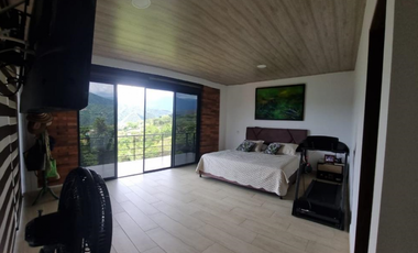 CASA CAMPESTRE EN VENTA EN LA MESA - CUNDINAMARCA