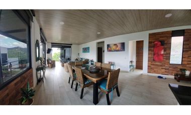 CASA CAMPESTRE EN VENTA EN LA MESA - CUNDINAMARCA