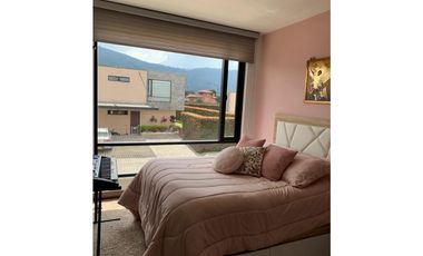 CASA EN VENTA EN CONJUNTO CLUB HOUSE COTA $1.850.000.000