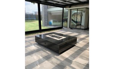 CASA EN VENTA EN CONJUNTO CLUB HOUSE COTA $1.850.000.000