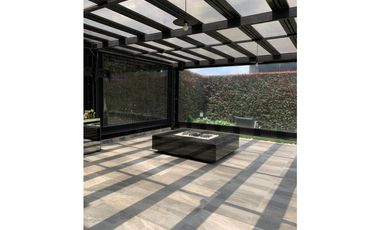 CASA EN VENTA EN CONJUNTO CLUB HOUSE COTA $1.850.000.000