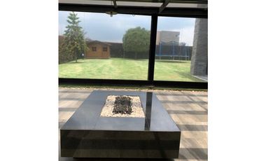 CASA EN VENTA EN CONJUNTO CLUB HOUSE COTA $1.850.000.000