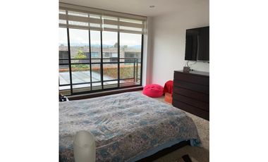 CASA EN VENTA EN CONJUNTO CLUB HOUSE COTA $1.850.000.000