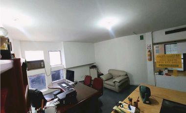 Oficina- local en el Lleras