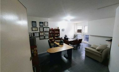 Oficina- local en el Lleras