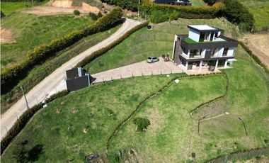 Venta de casa campestre San Vicente