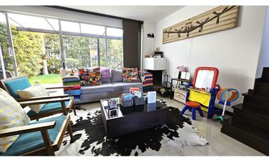 Venta de casa en El Retiro con jardín y terraza, excelente precio.