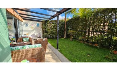 Venta de casa en El Retiro con jardín y terraza, excelente precio.