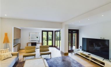 CASA EN ARRIENDO EN SANTA ANA