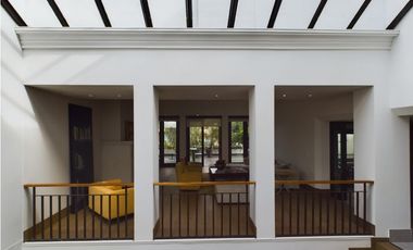 CASA EN ARRIENDO EN SANTA ANA