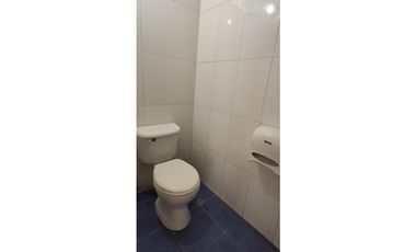 Arriendo Local en el Centro, Cerca a la Bahía y Parque de los Novios