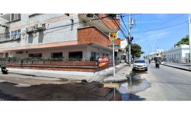 Arriendo Local en el Centro, Cerca a la Bahía y Parque de los Novios