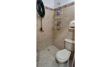 Arriendo Local en el Centro, Cerca a la Bahía y Parque de los Novios