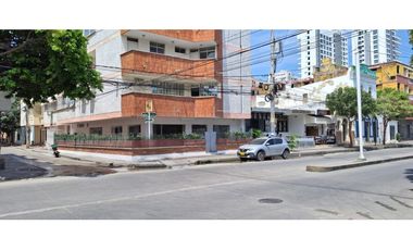 Arriendo Local en el Centro, Cerca a la Bahía y Parque de los Novios