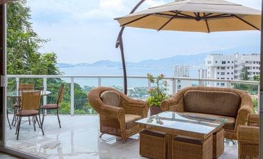 Amplia casa en Joyas de Brisamar