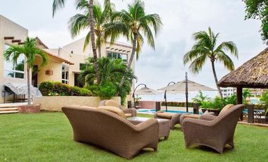 Amplia casa en Joyas de Brisamar