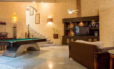 Amplia casa en Joyas de Brisamar