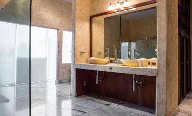 Amplia casa en Joyas de Brisamar