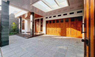 Rumah Mewah 261m² Baru Dekat Fave Hotel Manahan Solo