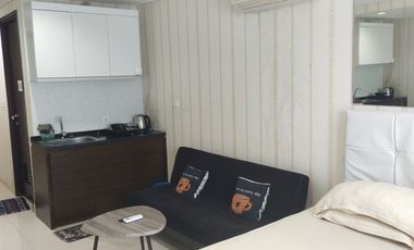 Di sewakan per 3 bulan / per THN studio Borneo bay