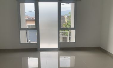 Rumah murah  scandinavian cisaranten arcamanik permata permai