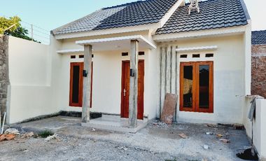 Hanya 315 jt || Rumah Cantik Murah Cluster Gedongan