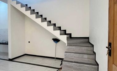 Rumah Baru 2 Lantai Sawojajar Malang