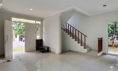 Disewakan Rumah Summarecon Bekasi Veronia 2 Lantai Bersih