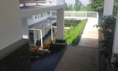 rumah villa keren dago pakar
