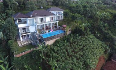 rumah villa keren dago pakar