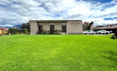 Propiedad Comercial – Calle Larga, Cuenca