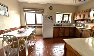 Propiedad Comercial – Calle Larga, Cuenca