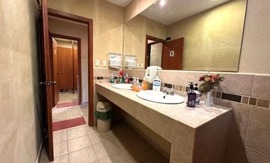 Propiedad Comercial – Calle Larga, Cuenca