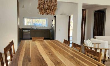 Casa en venta - 4 Dormitorios 2 Baños - 900Mts2 - Pinamar