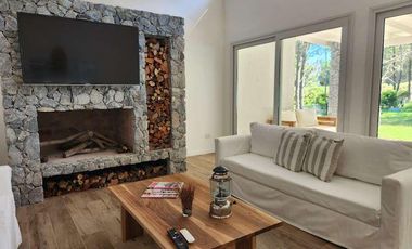 Casa en venta - 4 Dormitorios 2 Baños - 900Mts2 - Pinamar