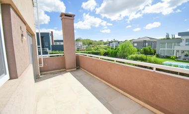 Casa en venta - 3 dormitorios 2 baños - 176mts2 - Fincas de Hudson [FINANCIADA]