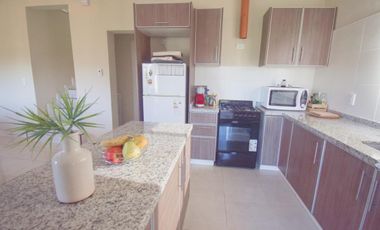 Casa en venta - 3 dormitorios 2 baños - 176mts2 - Fincas de Hudson [FINANCIADA]
