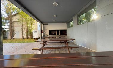 Departamento de TRES AMBIENTES en VENTA - Morón